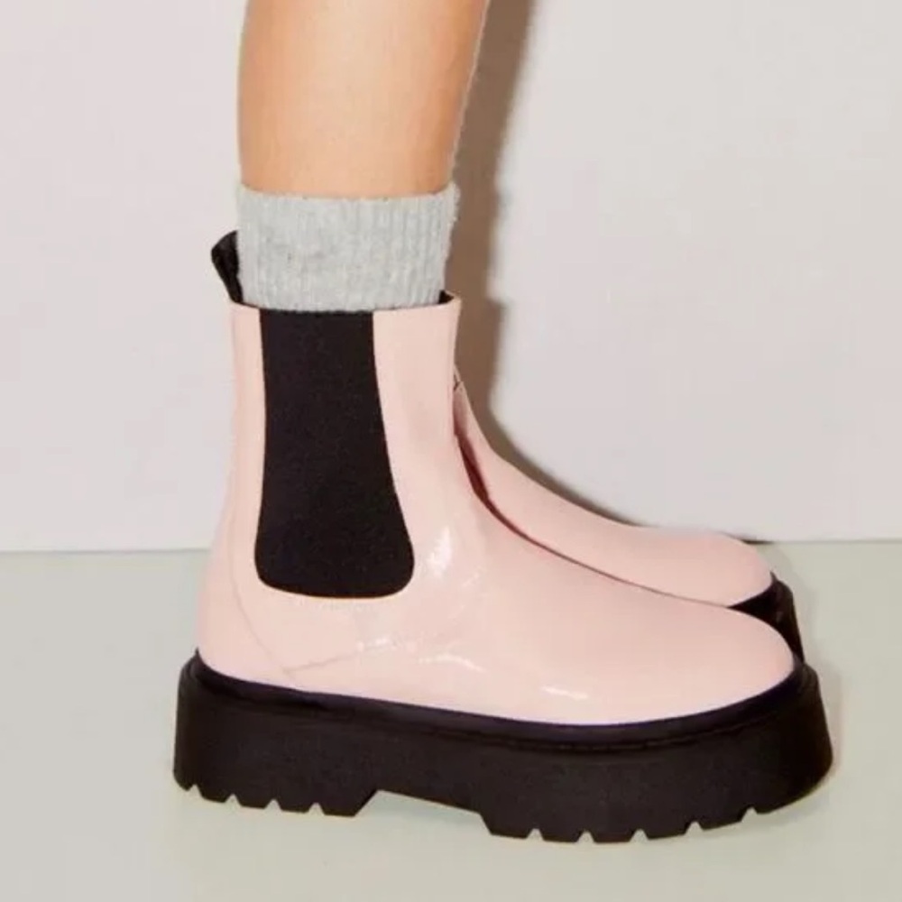 Zara Kids  PATENT EFFECT CHELSEA BOOTS
Light Pink